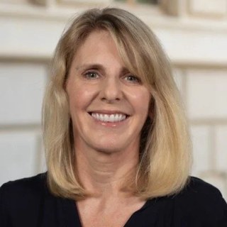 Dr. Jennifer Maedgen